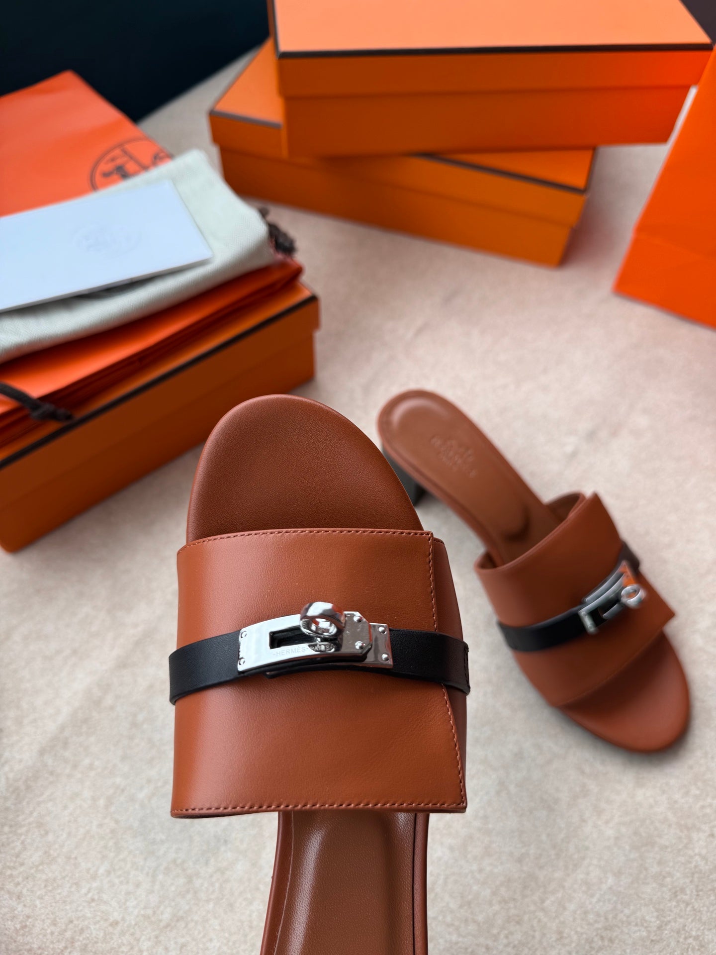 HIGH MULES IN BRONZE BROWN MIX BLACK CALFSKIN - 34