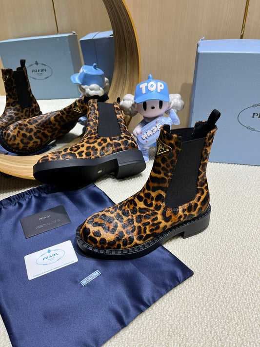 ANKLE BOOTS ATTACHED TRIANGLE LOGO IN LEOPARD PRINT HORSEHAIR - 35