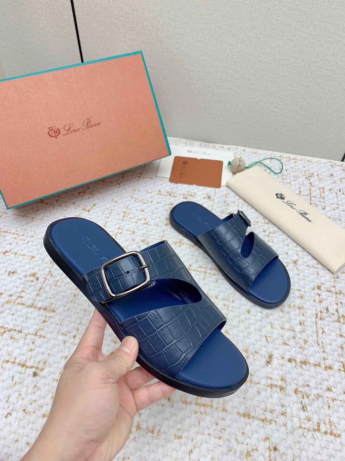 SANDALS IN CLASSIC BLUE SNAKE EMBOSSED CALFSKIN - 38