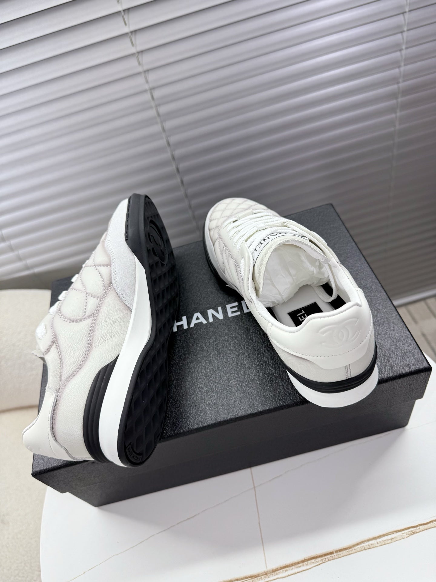 CHANEL 25S TRAINERS WHITE AND LIGHT GRAY IN CALFSKIN - 35