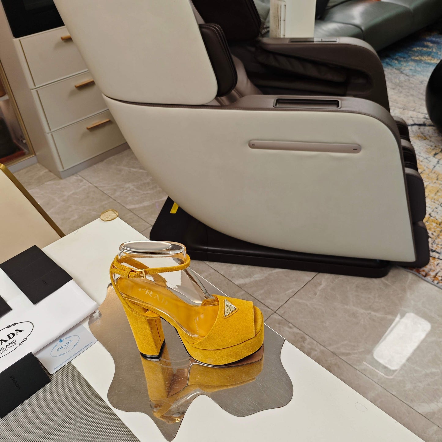 БОСОНІЖКИ PRADA 26S НА ПІДБОРАХ 135 ММ ІЗ ЗОЛОТИСТО-ЖОВТОЇ ЗАМШІ