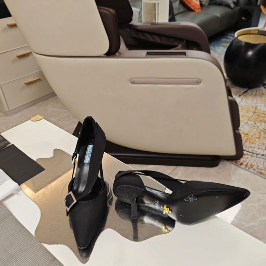 Босоніжки-слінгбеки PRADA 26S, 70 мм, з чорної тканини