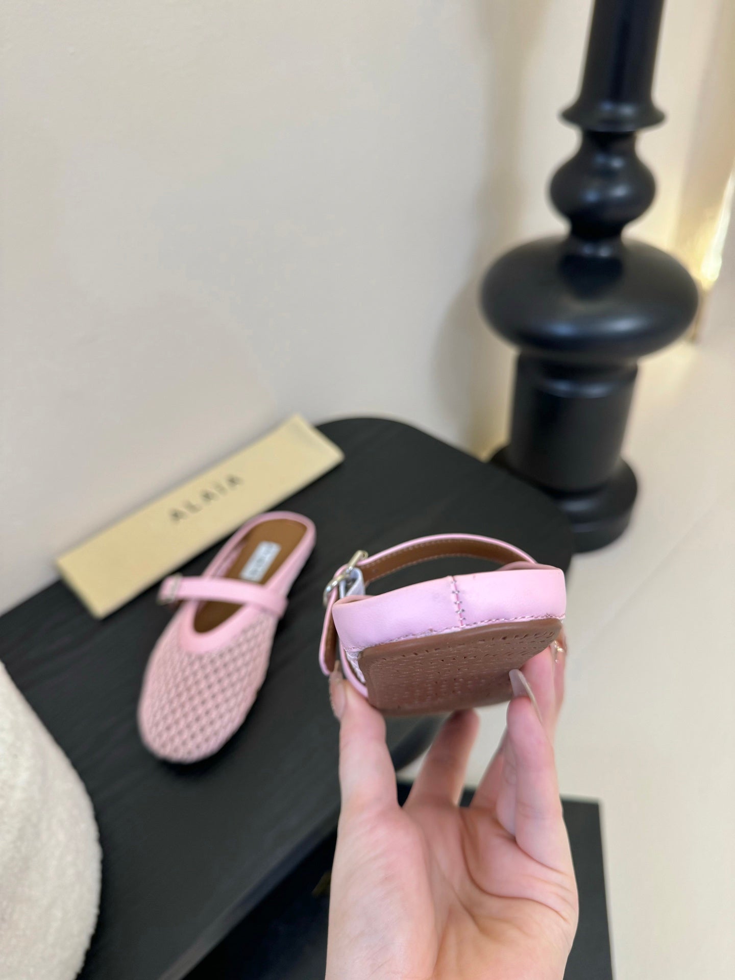 ALAIA FLAT MULES 25S IN BLUSH PINK WOVEN MESH - 35