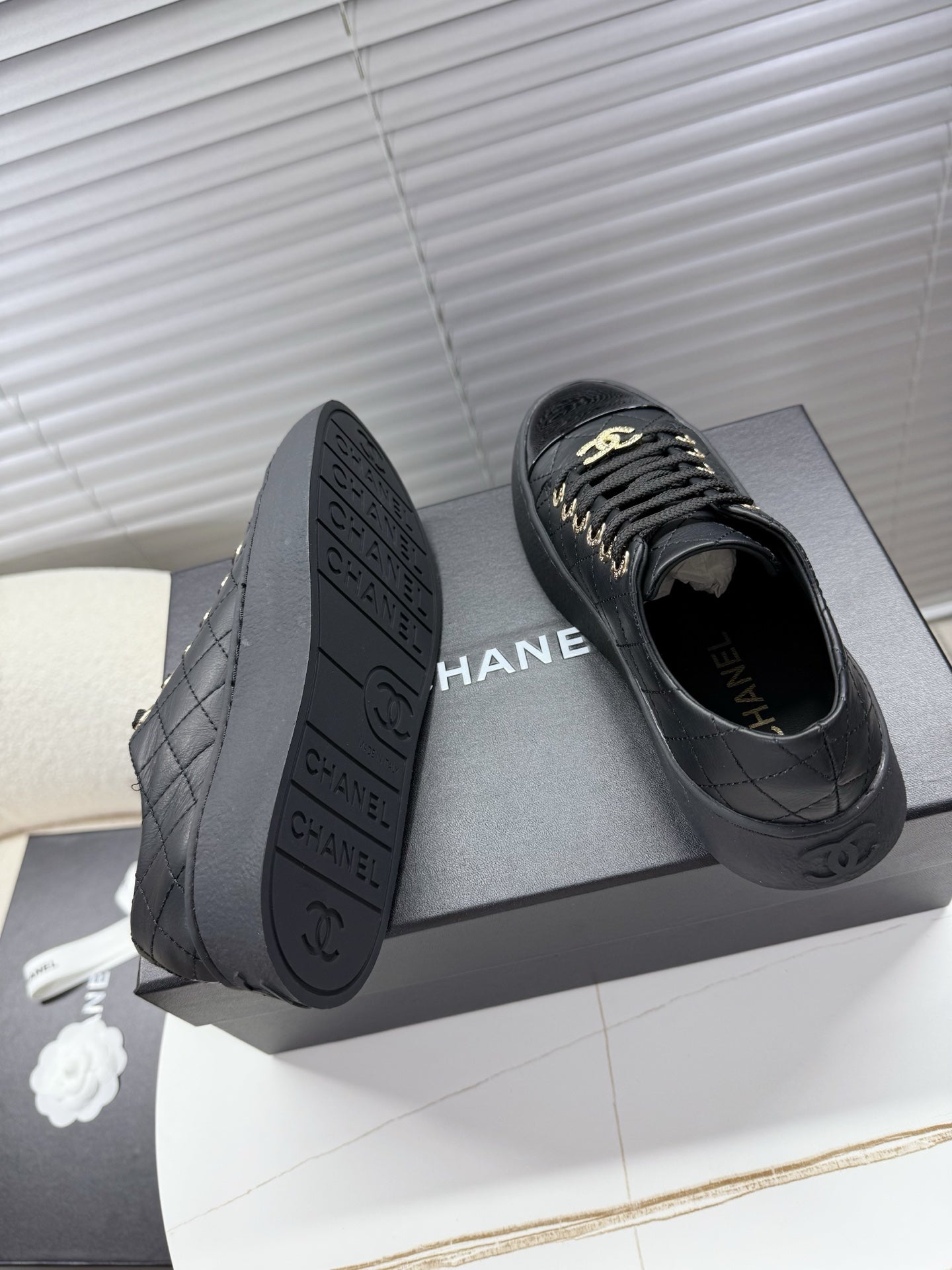 CHANEL 25S TRAINERS BLACK FULL 35MM IN CALFSKIN - 35