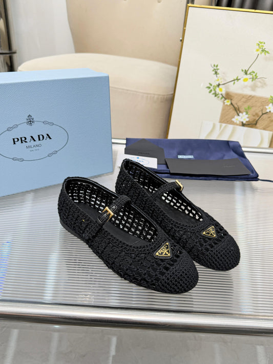 БАЛЕТКИ PRADA 26S МЕРІ ДЖЕЙН ЧОРНОГО КОЛЬОРУ З ТКАНОЇ РАФІЇ З ТРИКУТНИМ ЛОГОТИПОМ