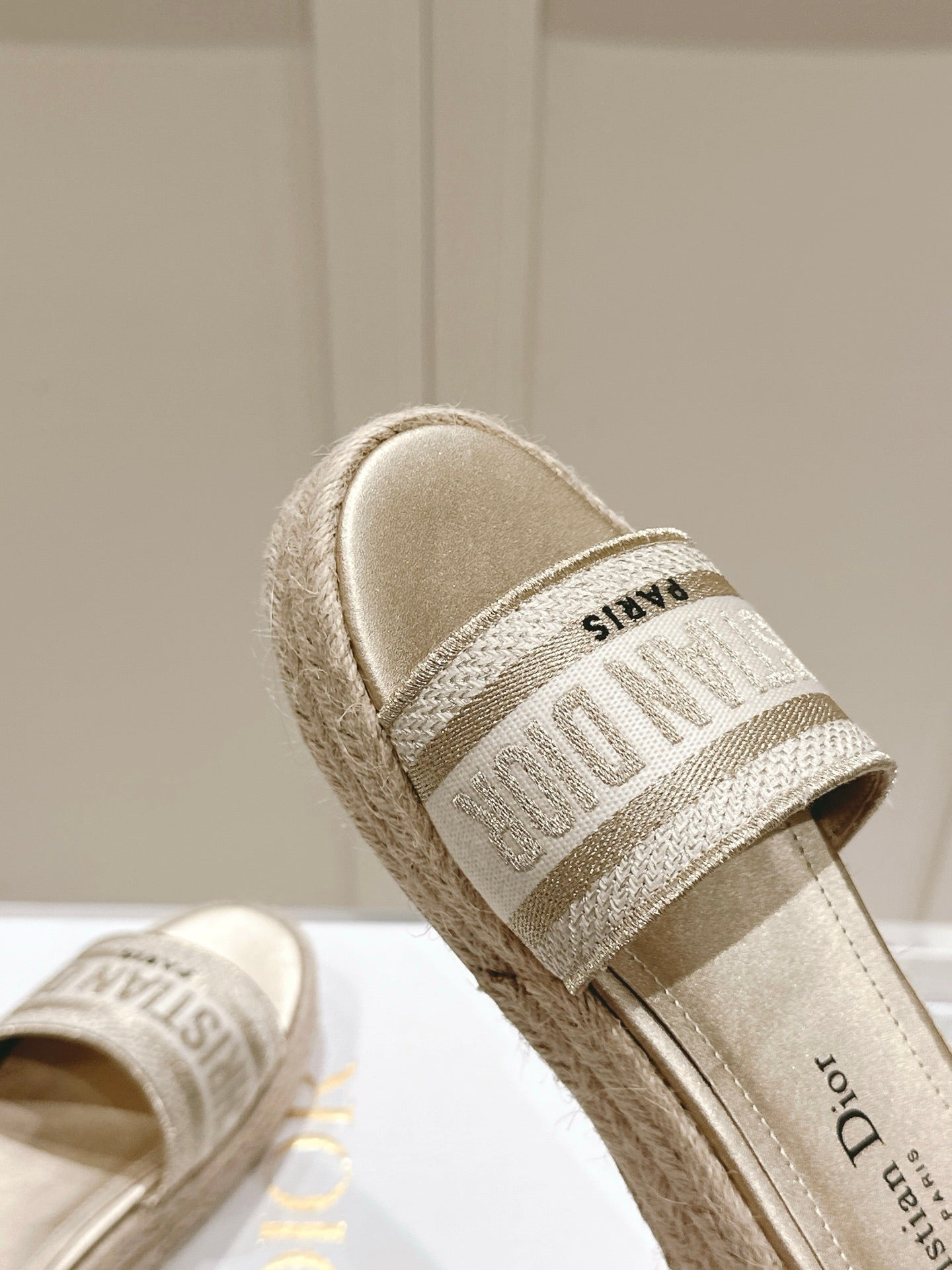 DWAY WEDGE SLIDES 45MM IN WARM GREIGE FABRIC RAFFIA SOLE - 35