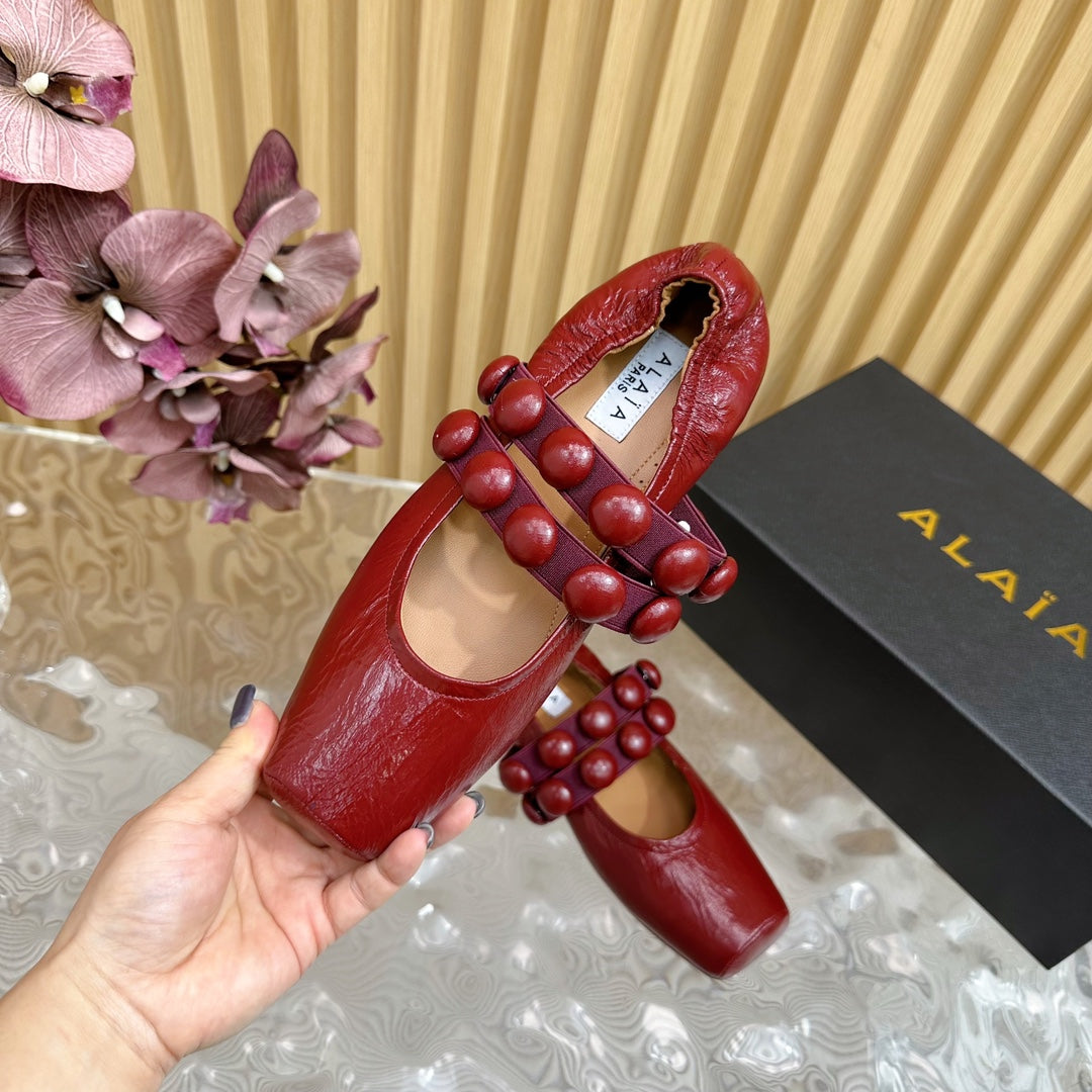 ALAIA MARY JANE PEARL IN GLOSSY MARS RED LAMBSKIN - 34
