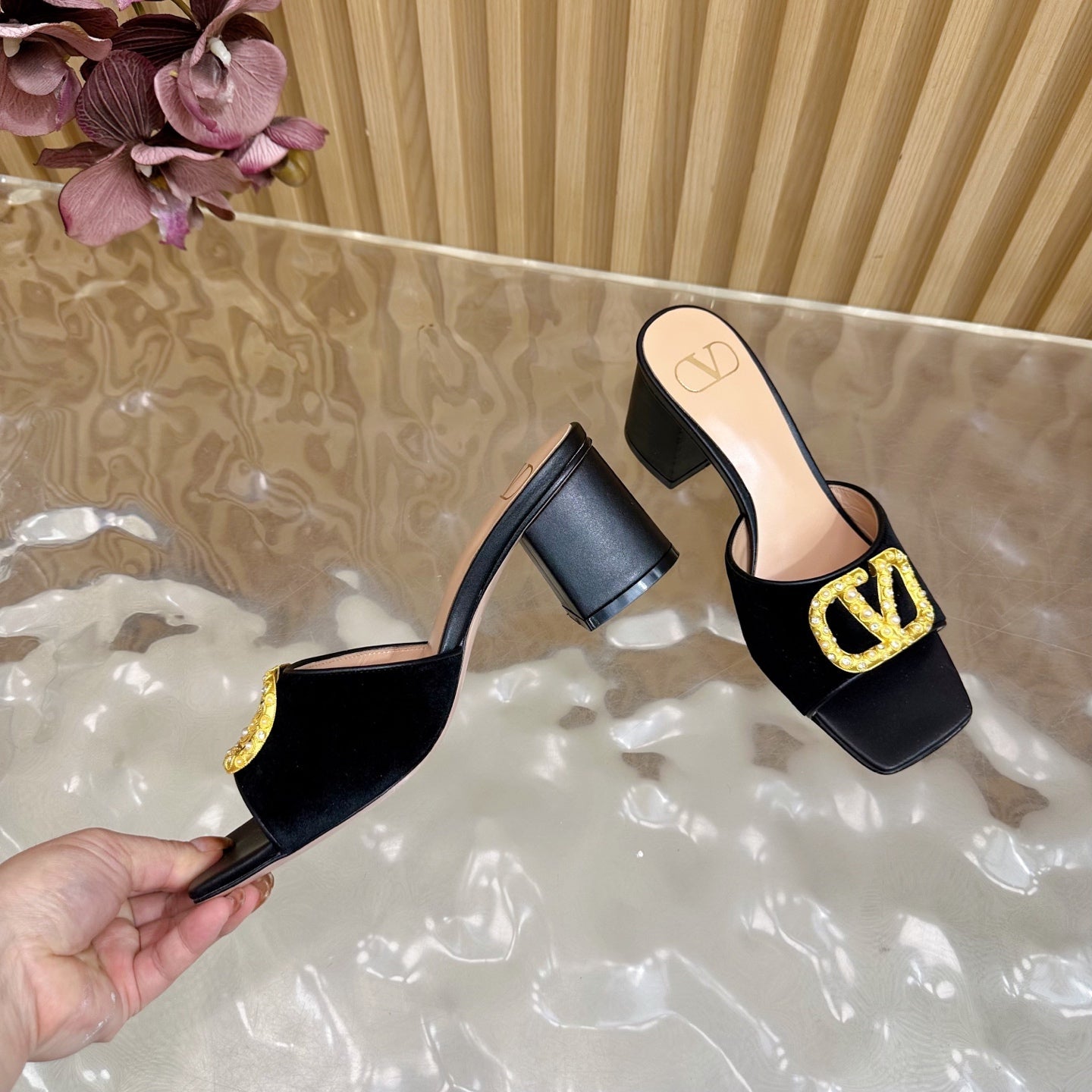 VALENTINO 25S HIGH-HEEL MULES 60 MM IN BLACK VELVET AND CALFSKIN WITH GOLD HARDWARE - 35