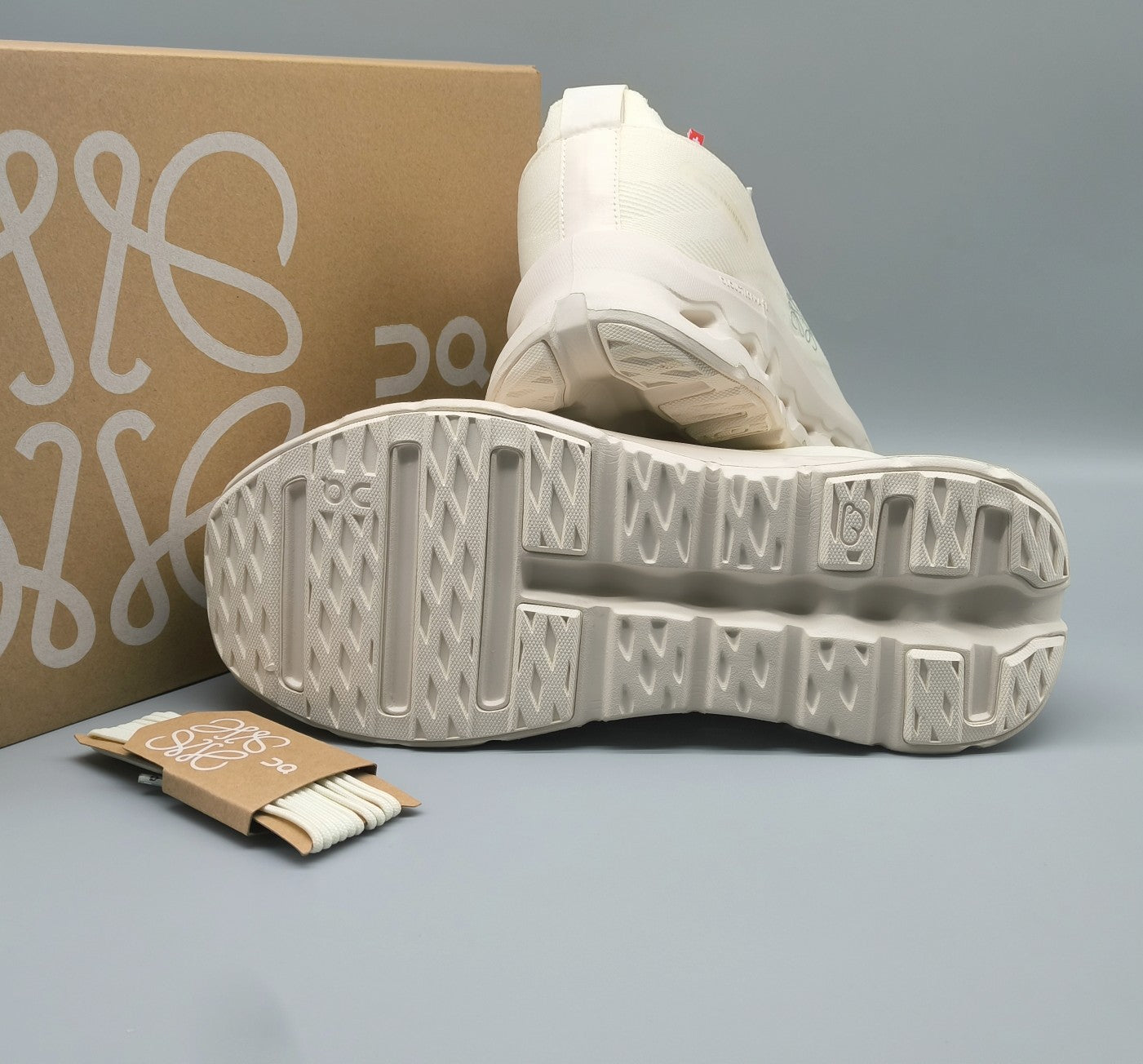 LW CLOUDTILT SNEAKER CREAM POLYESTER - 36