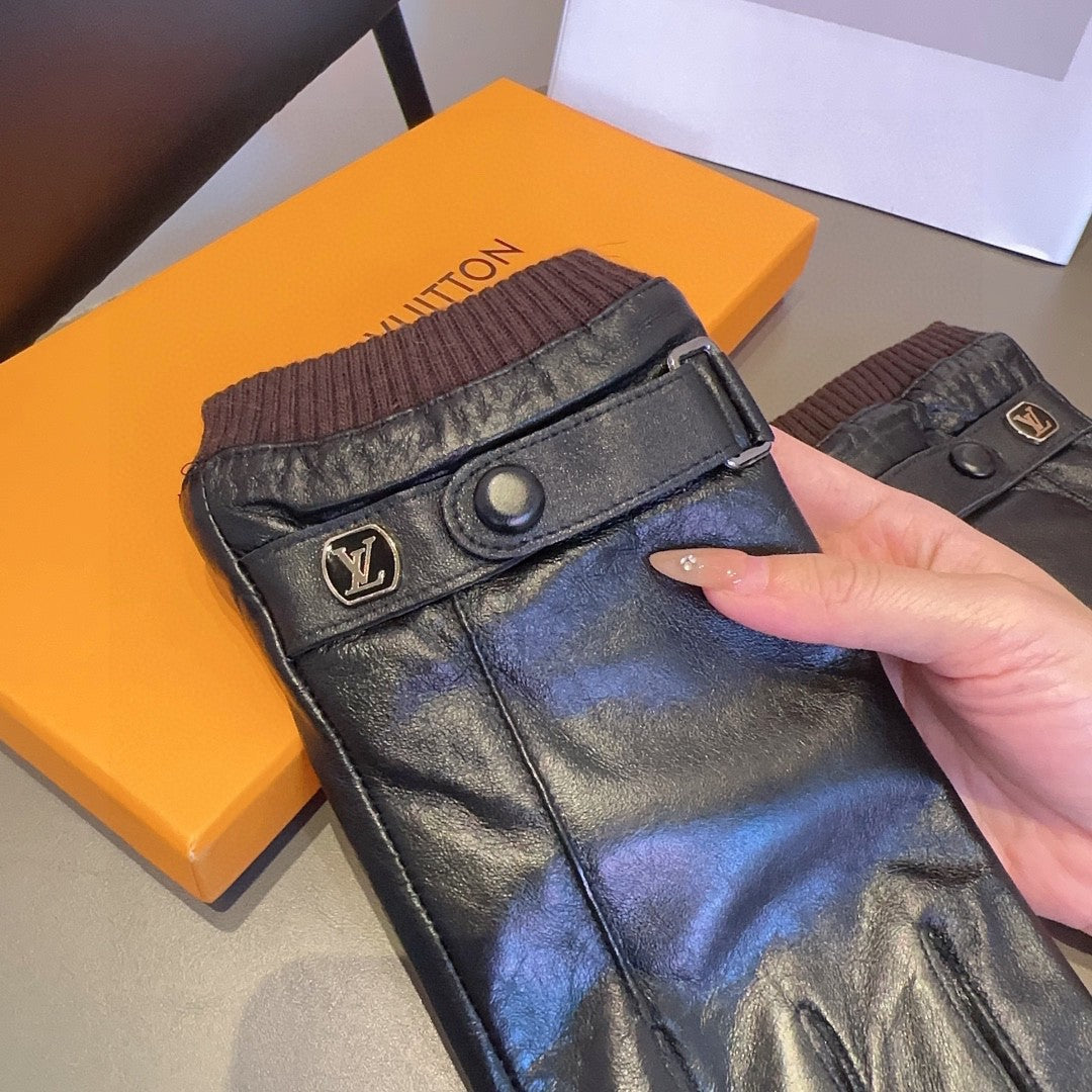 LV GLOVES IN BLACK LAMBSKIN 467997 - L