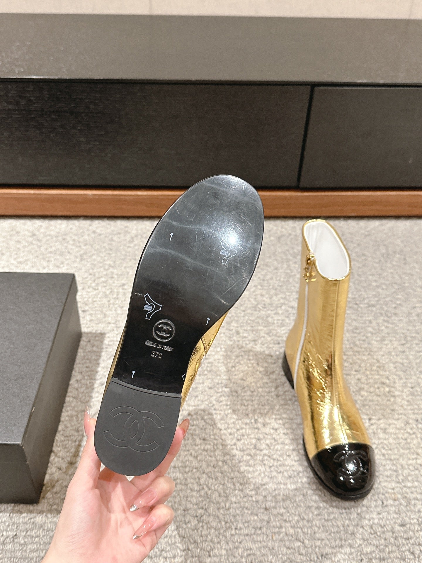 CC SHORT BOOTS IN GOLDEN MIX BLACK LAMBSKIN - 35
