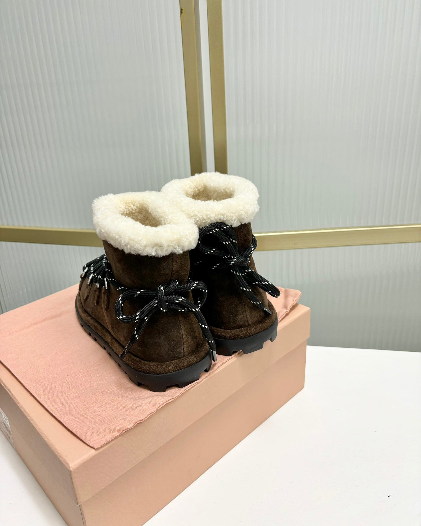 LACE-UP ANKLE BOOTS IN CHOCOLATE SUEDE AND FLEECE LINING - 35