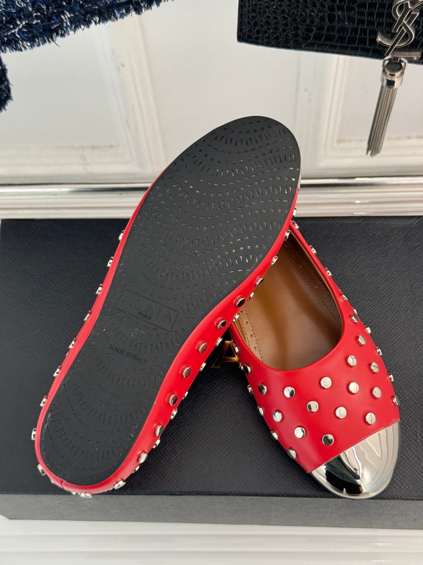 STUD-EMBELLISHED BALLET FLATS IN CHERRY RED CALFSKIN - 35