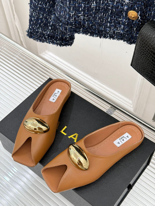 ALAIA FLAT MULE IN BRONZE BROWN LAMBSKIN WITH GOLD HARDWARE - 35