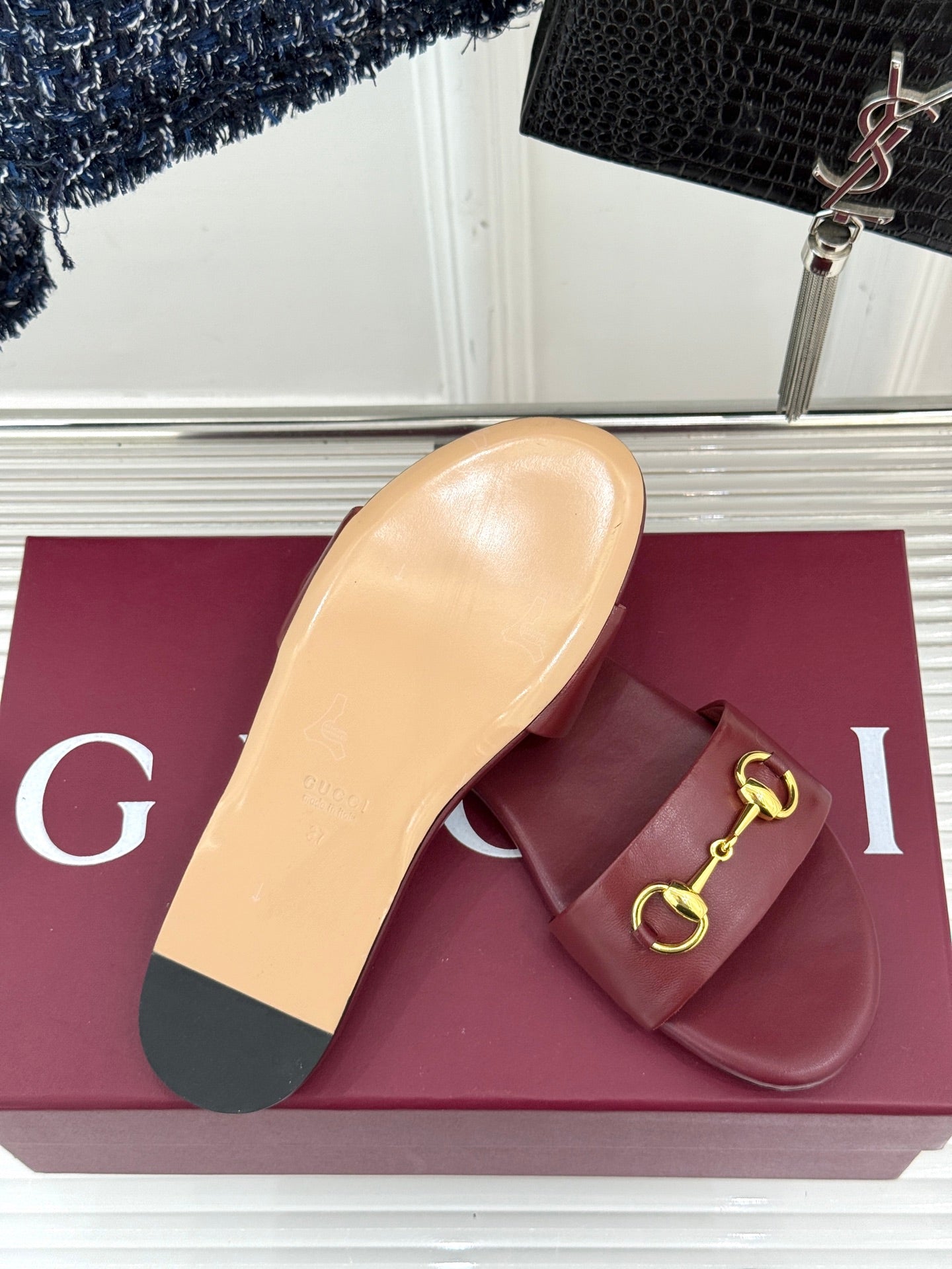 SLIDE SANDALS IN RED CALFSKIN WITH GOLD HARDWARE - 35