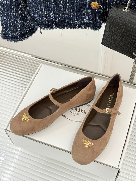 PRADA 25S М'ЯКІ БАЛЕТКИ З КОРИЧНЕВОЇ ЗАМШІ - 35