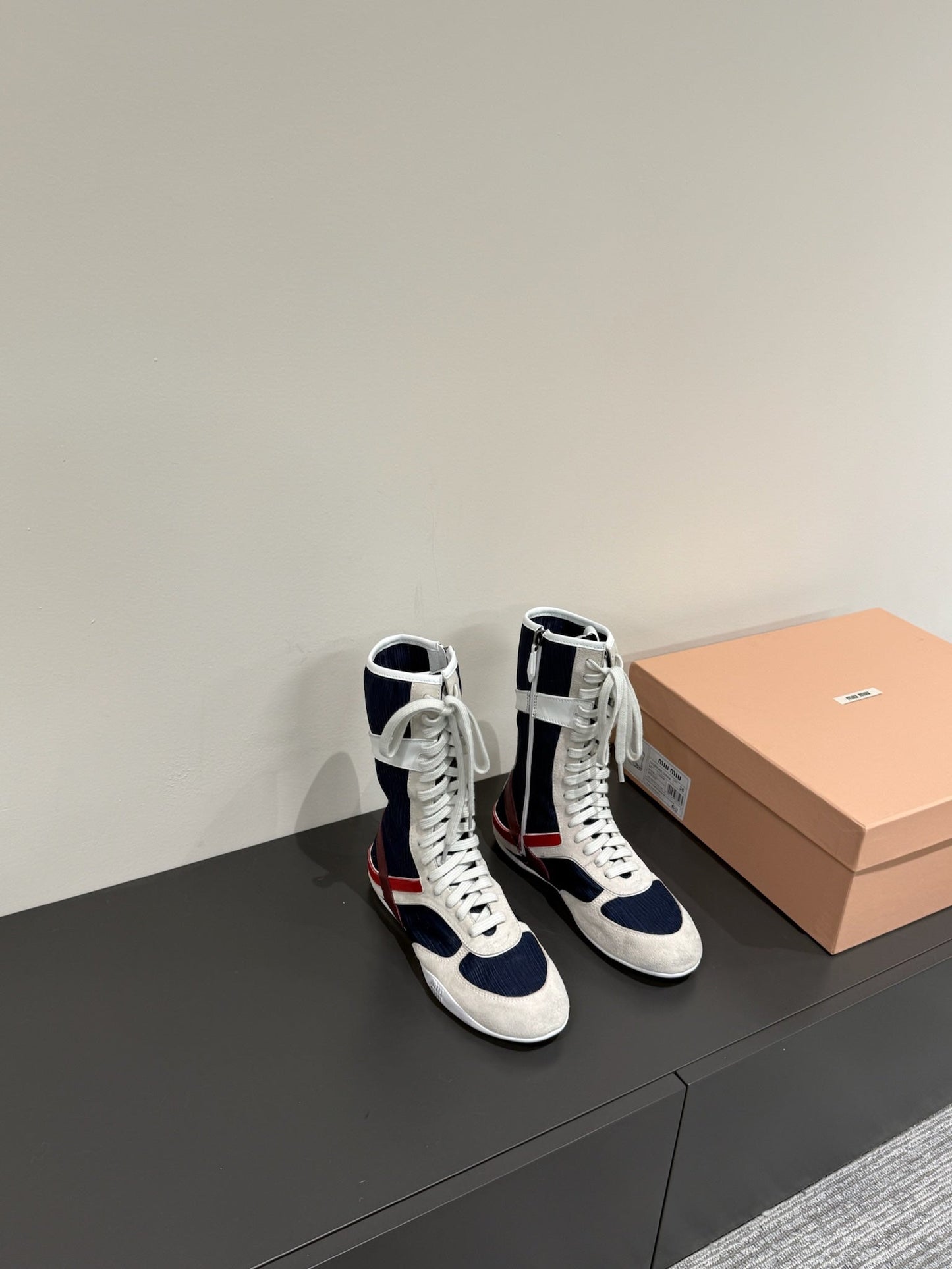 LACE-UP BOOTS IN BEIGE SUEDE AND NAVY MESH - 35