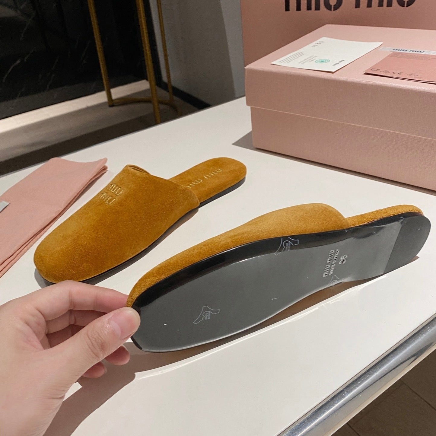 MULES SLIPPERS RETRO AMBER COLOR SUEDE - 34