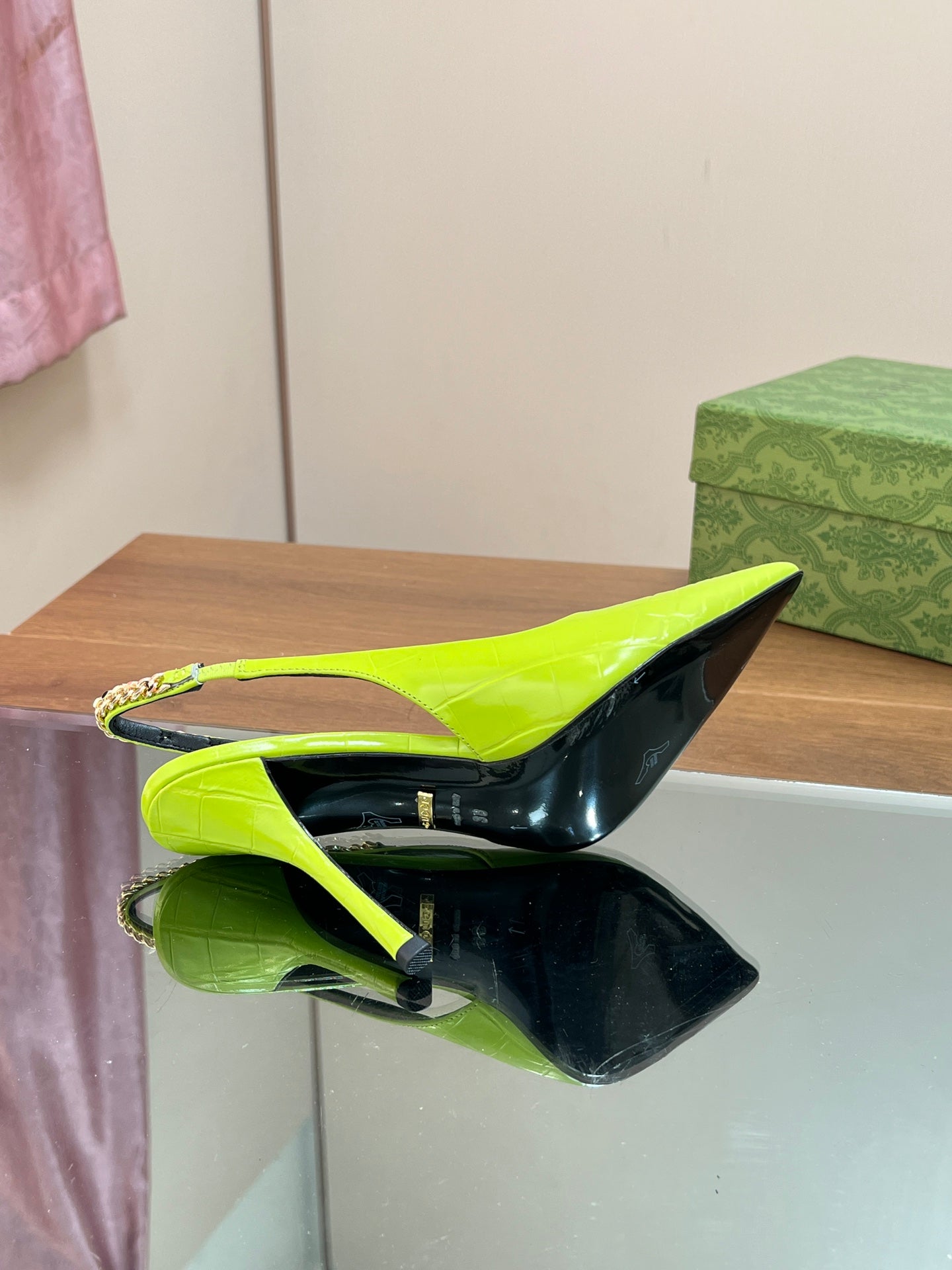 GG SIGNORIA SLINGBACK PUMP CHARTREUSE CALFSKIN - 35