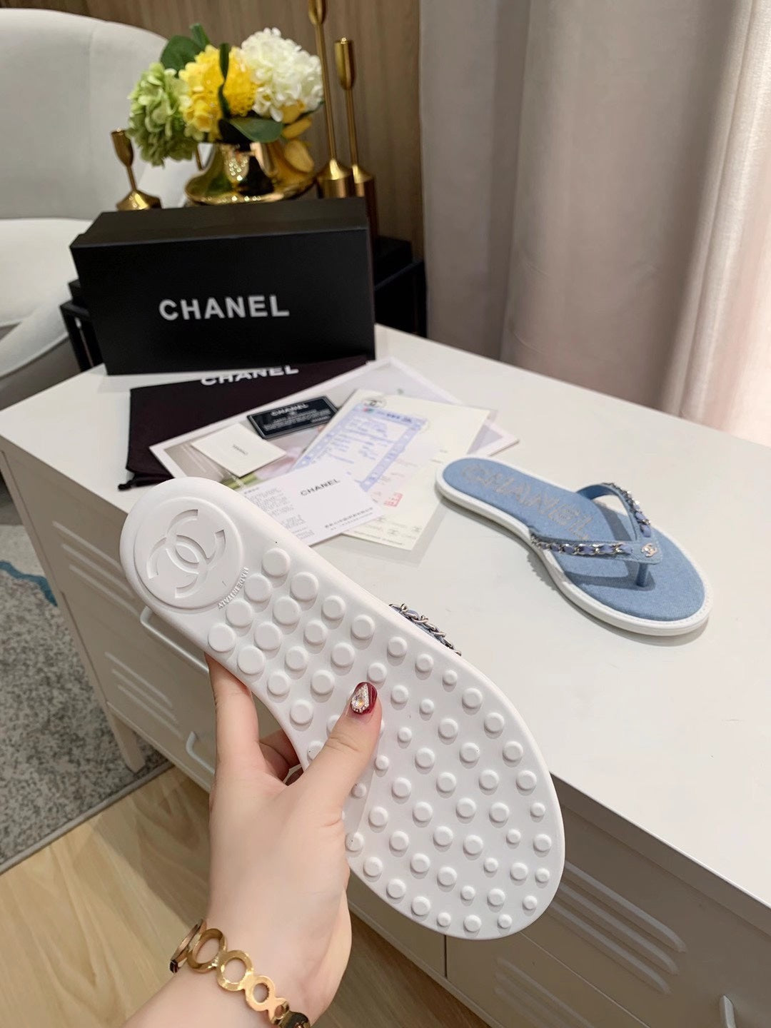 THONG SLIPPERS IN LIGHT BLUE DENIM - 35