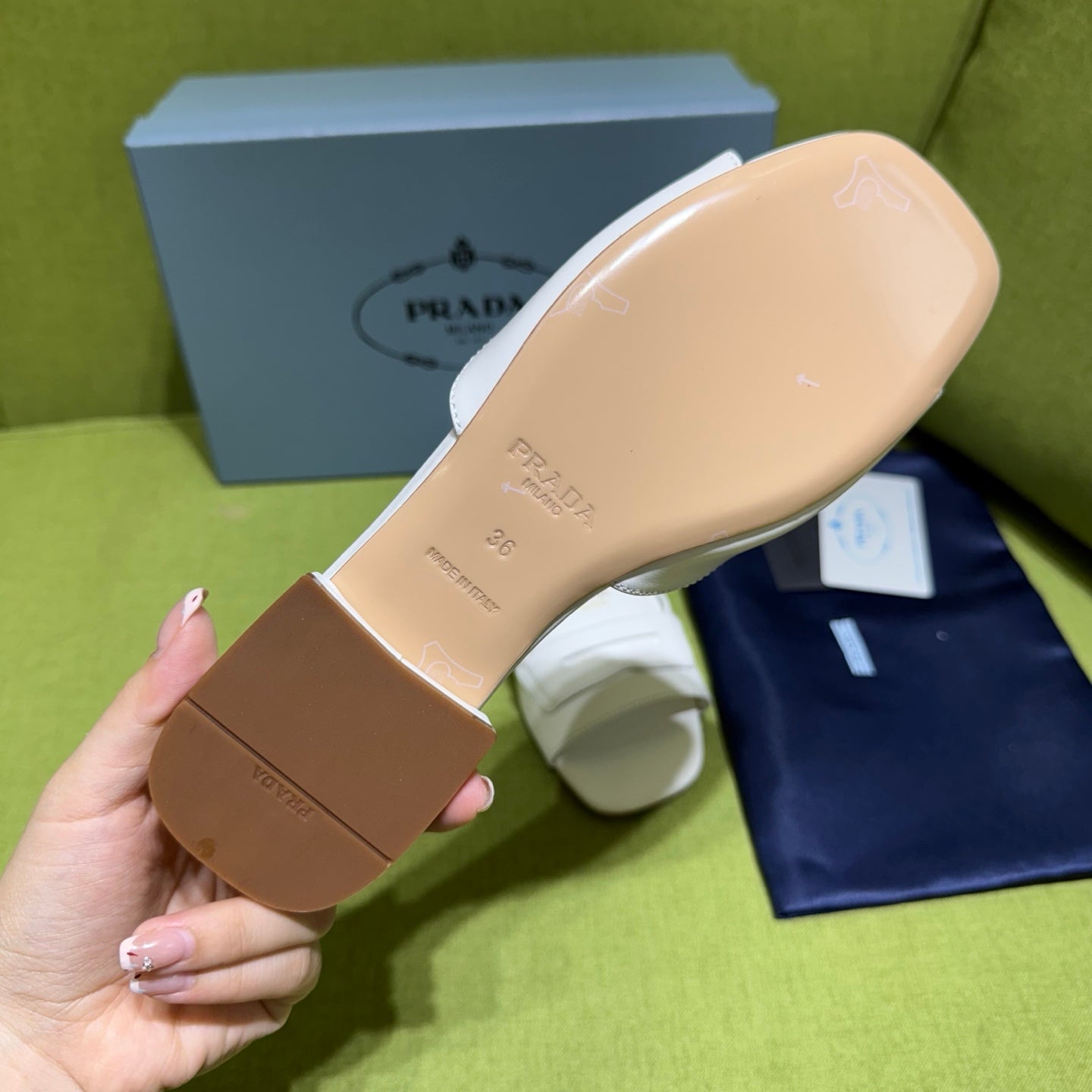 PRADA 25S SLIDES IN WHITE CALFSKIN - 35