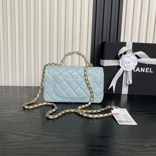 CHANEL 25S СУМКА-ФЛЕП 19 ЗІ СВІТЛО-БЛАКИТНОЇ ШКІРИ ТЕЛЯТИ, ЗОЛОТА ФУРНІТУРА