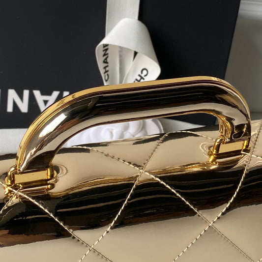 Сумка CHANEL 25S FLAP BAG 29 З МЕТАЛІЗОВАНОЇ ЗОЛОТОЇ ТЕЛЯЧОЇ ШКІРИ