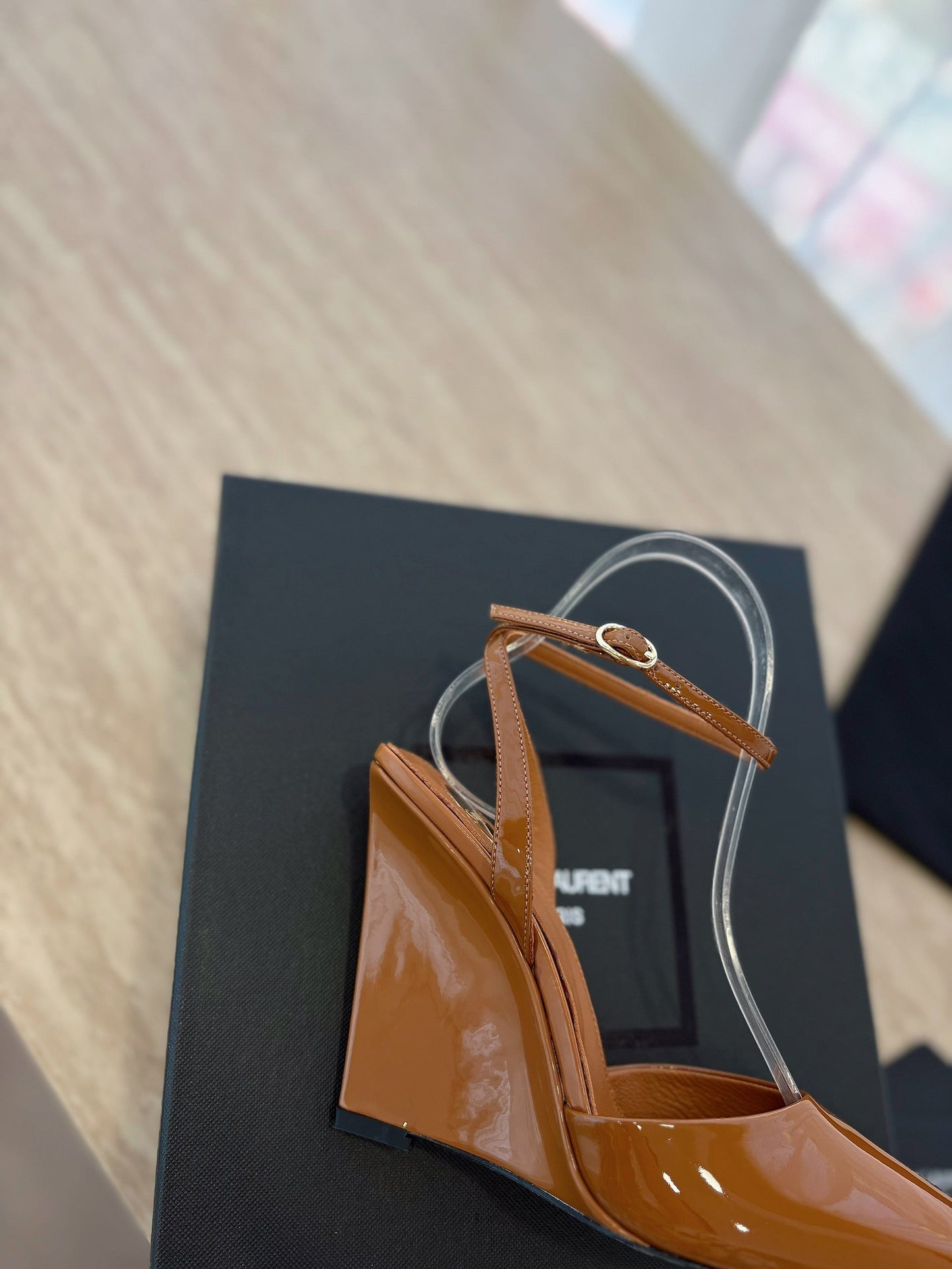 LA SCANDALE HIGH 10 CM WEDGE SANDALS IN BRONZE BROWN PATENT LEATHER - 35