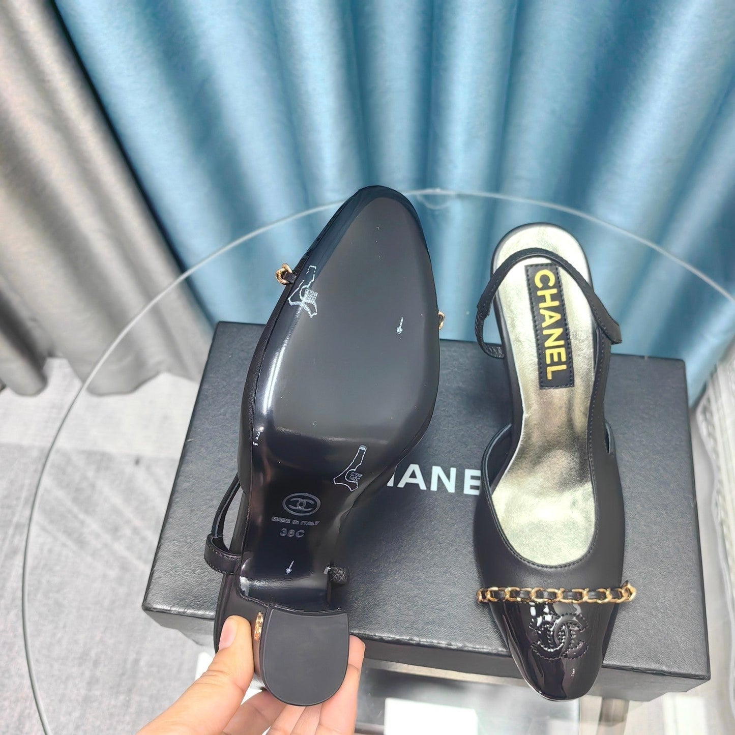 HIGH SLINGBACKS IN BLACK LAMBSKIN - 34