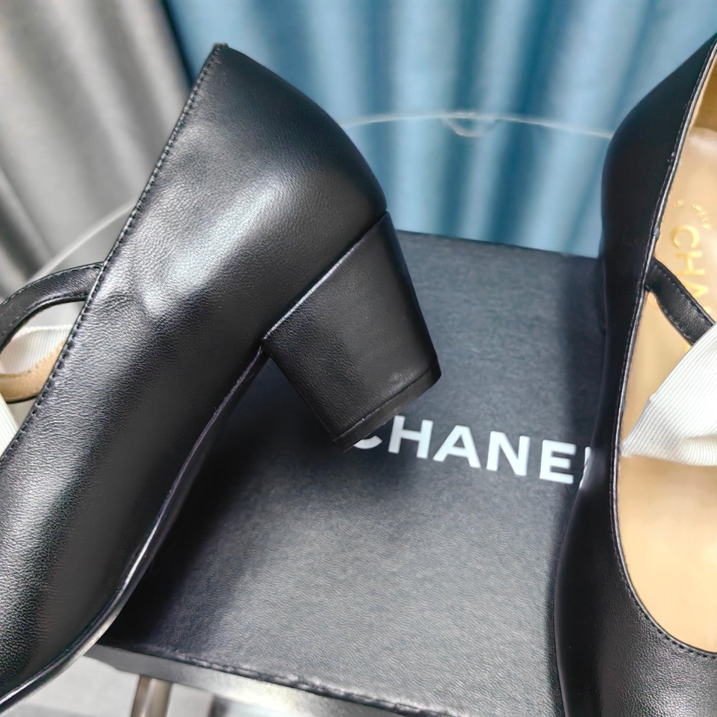 HIGH MARY JANE SHOES BLACK SHEEPSKIN WITH WHITE BOW - 35