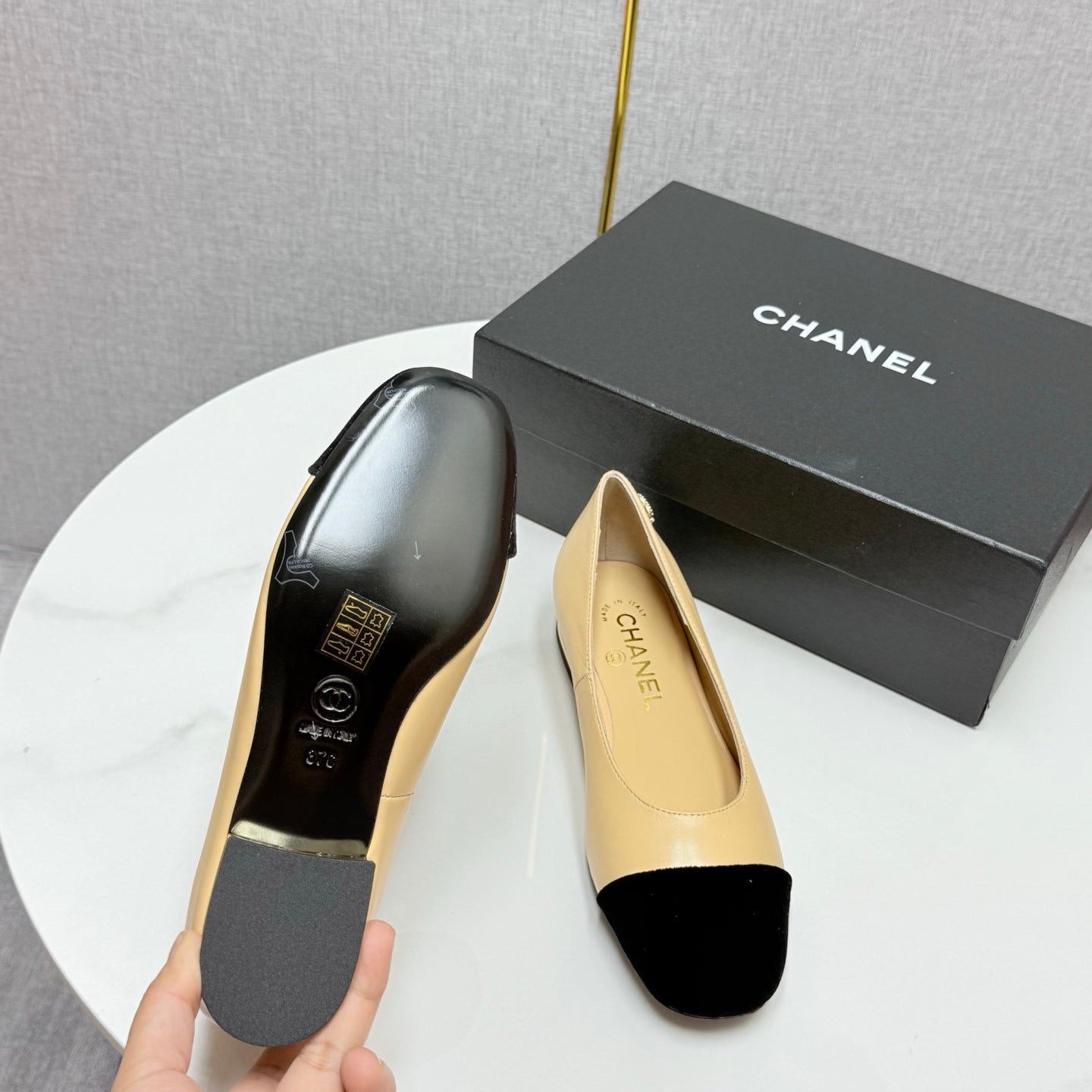 CC BALLET FLATS 25S IN BEIGE LAMBSKIN AND BLACK SUEDE WITH PEARL HEEL - 35
