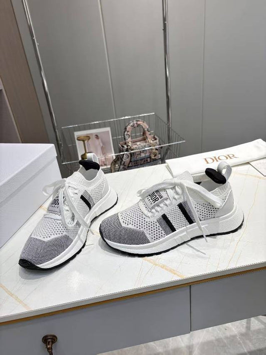 КРОСІВКИ CD RUN SNEAKER 25S З ЧОРНО-БІЛОЇ СІТЧАСТОЇ ТКАНИНИ, ДВОКОЛІРНА ПІДОШВА - 35