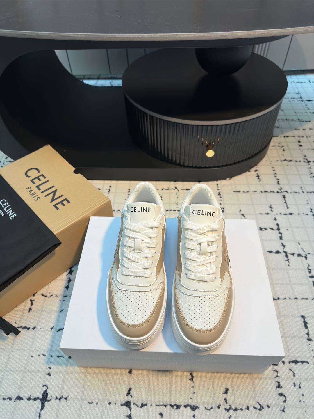 TRIOMPHE PLATFORM SNEAKERS IN WHITE AND BEIGE CALFSKIN EMBOSSED LOGO - 35