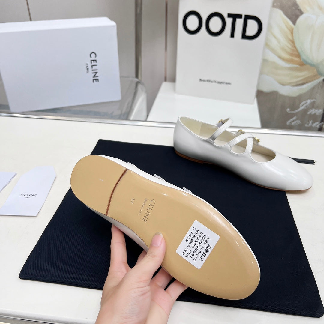 BALLET FLAT WITH CROSSOVER STRAP IN WHITE LAMBSKIN - 35