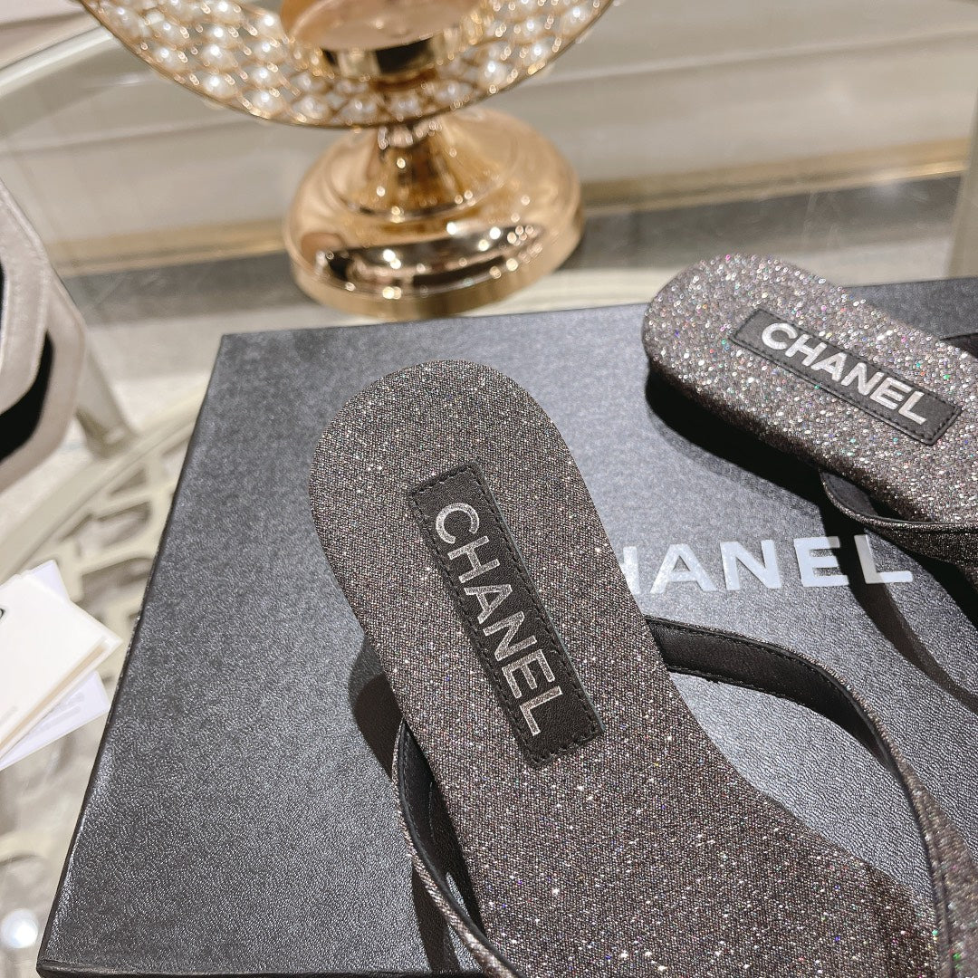 Double CC Rhinestone Flip Flop Thongs Dark Gray Sheepskin - 35