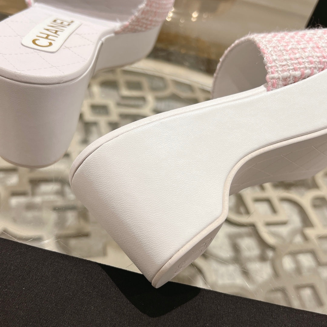 WEDGE PLATFORM IN LIGHT PINK FABRIC WITH WHITE LOGO - 34