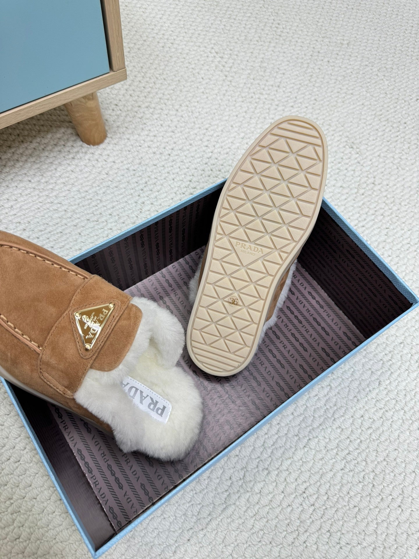 TRIANGLE LOGO FLATS IN CAMEL SUEDE AND FUR LINING - 35
