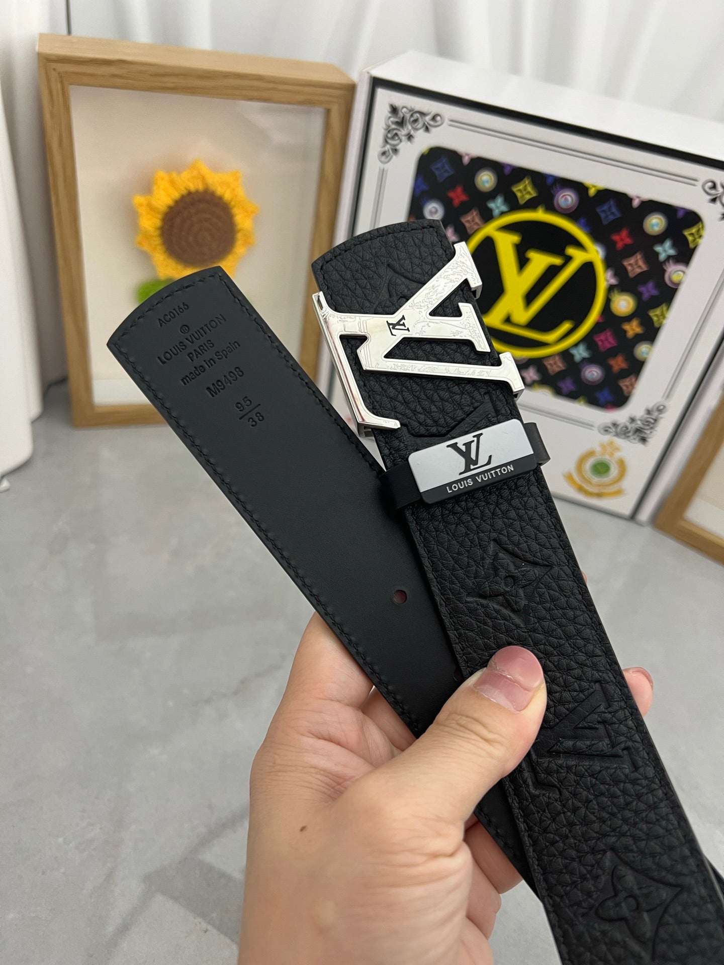 LV 25S BELT 38 MM IN BLACK CALFSKIN 593283 - 26-28