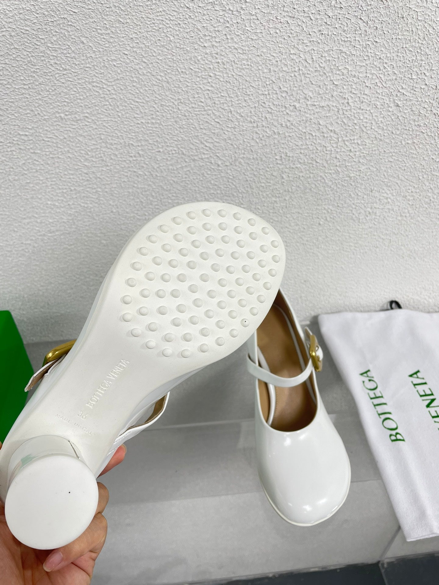 ATOMIC MARY-JANE PUMP 9 CM IN WHITE CALFSKIN - 34