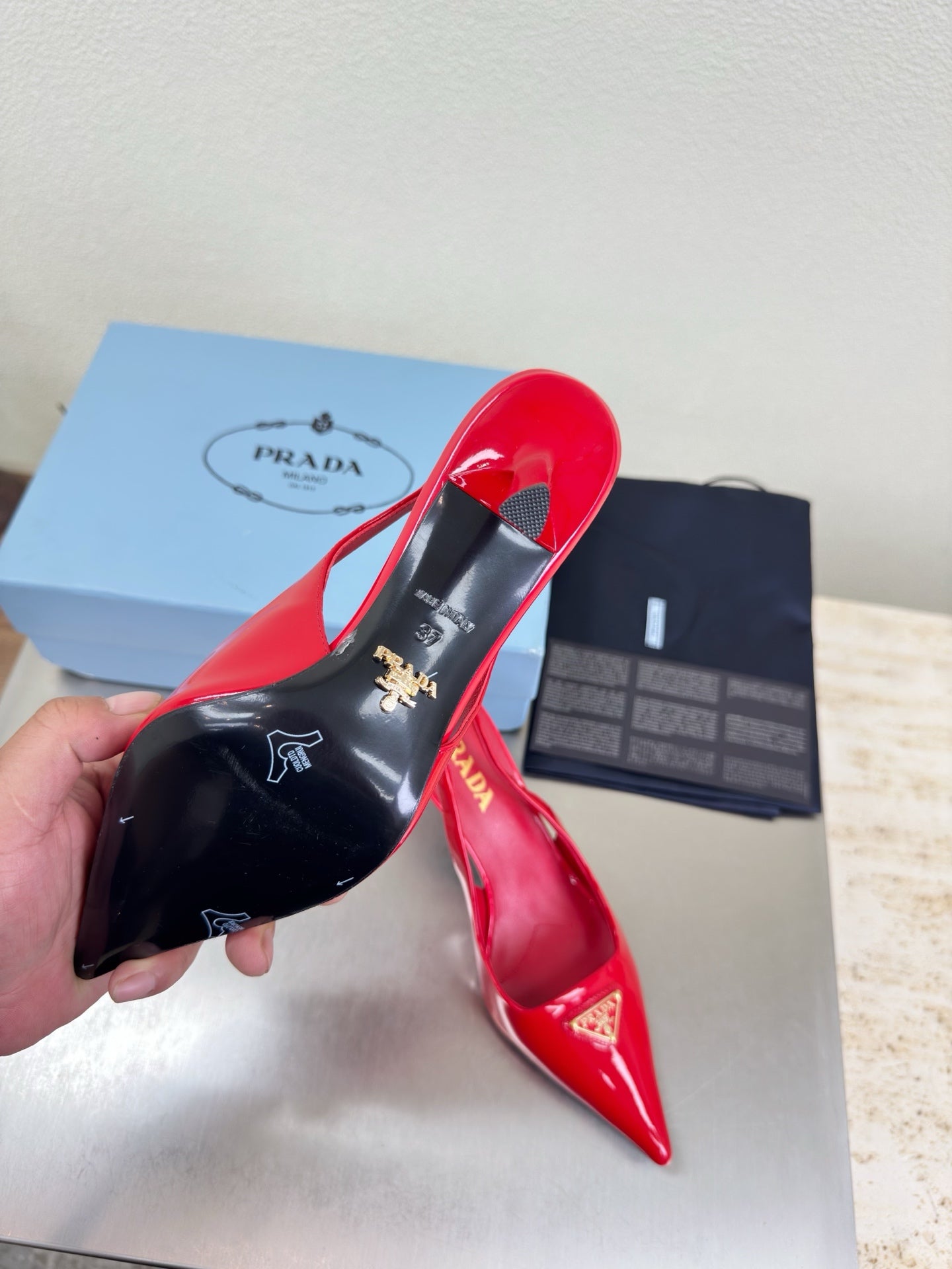 ГОСТРОНОСІ ТУФЛІ-СЛІНГБЕКИ PRADA 26S НА ПІДБОРАХ 75 ММ З ЧЕРВОНОЇ ЛАКОВАНОЇ ТЕЛЯЧОЇ ШКІРИ