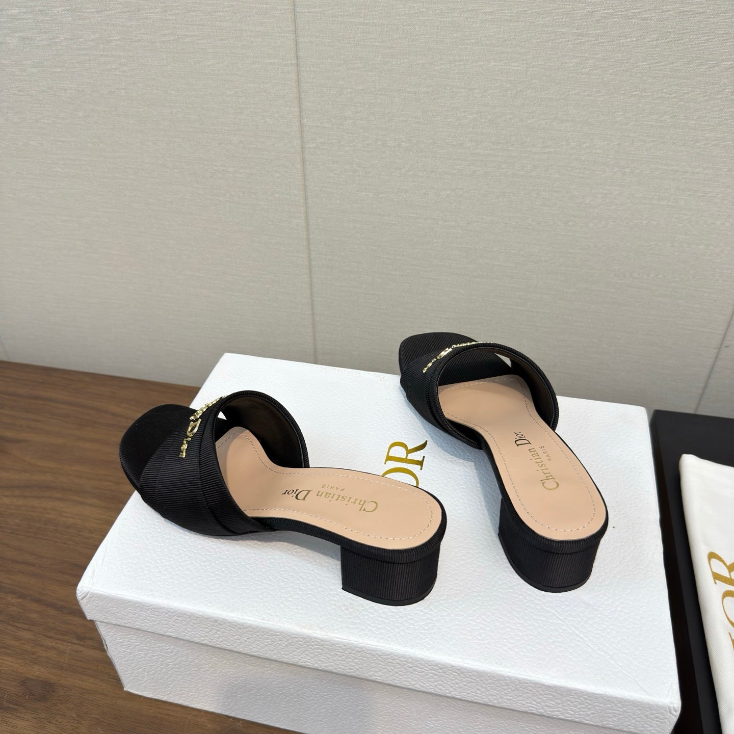 DIOR HIGH HEEL 25S 45 MM IN BLACK LAMBSKIN AND FABRIC WITH GOLD HARDWARE - 34