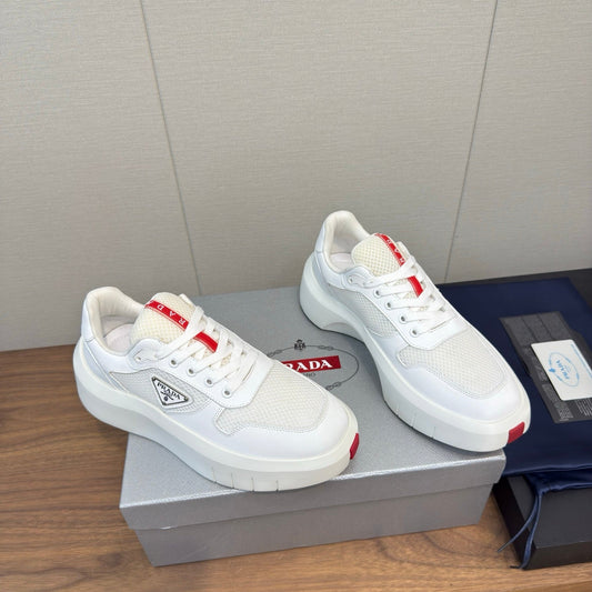 PRADA 25S SPORTY STYLE MEN SNEAKERS LOGO 45MM IN WHITE AND RED CALFSKIN - 35