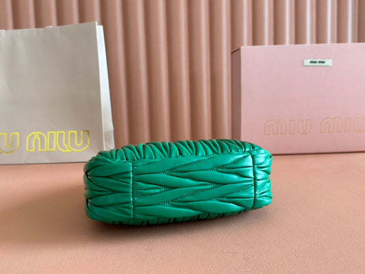 WANDER MATELASSÉ HANDBAG 23 IN PINE GREEN LAMBSKIN