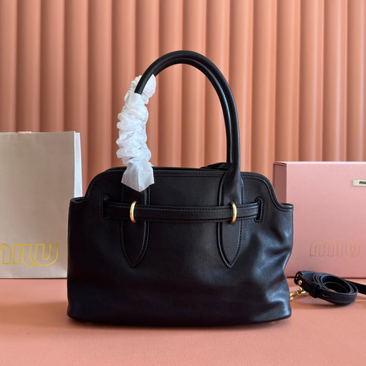 MIUMIU 26S BORSA AVENTURE BAG 30 IN BLACK CALFSKIN GOLD HARDWARE