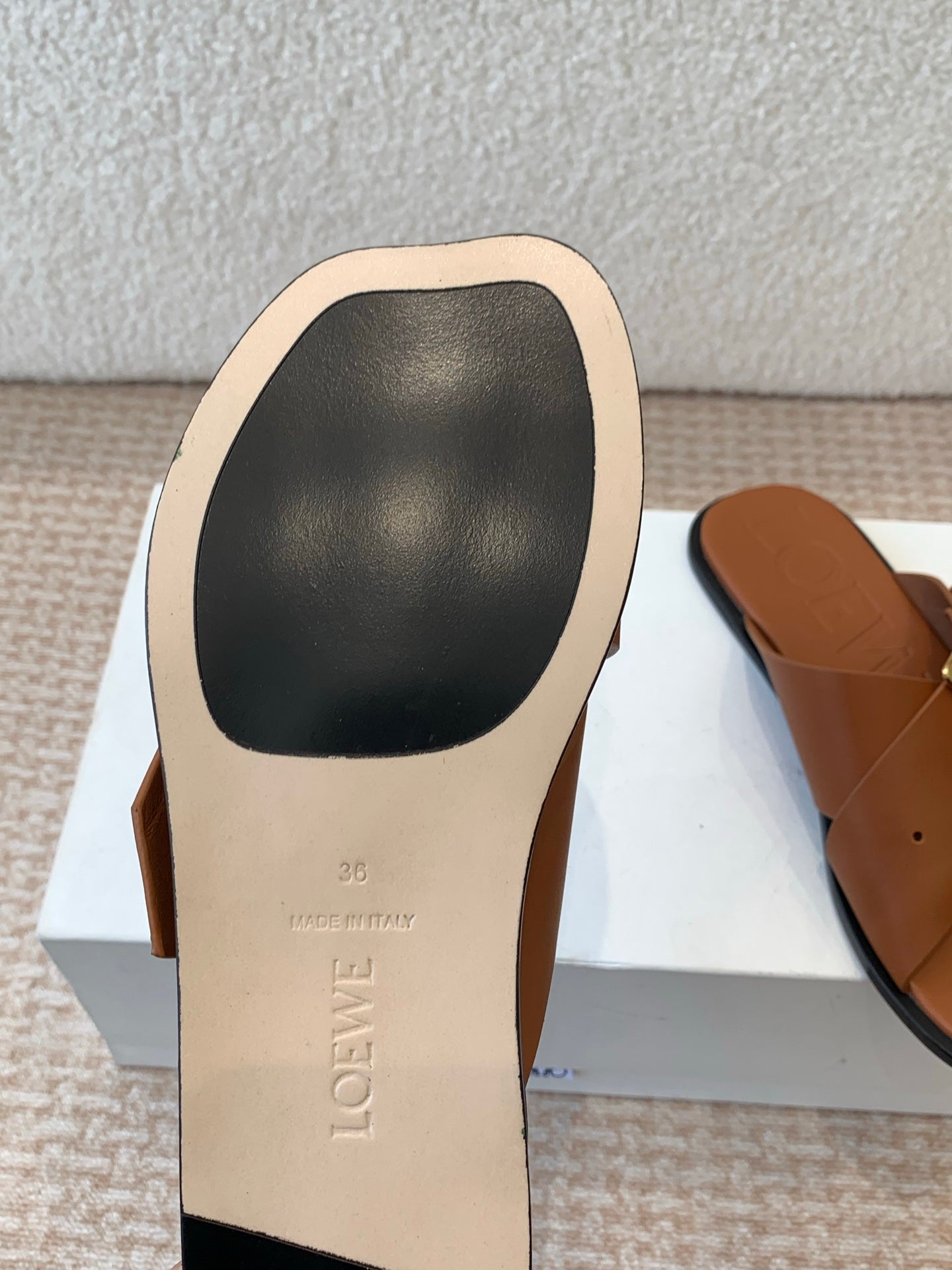PETAL BELT FLAT SANDAL IN BRONZE BROWN CALFSKIN - 35