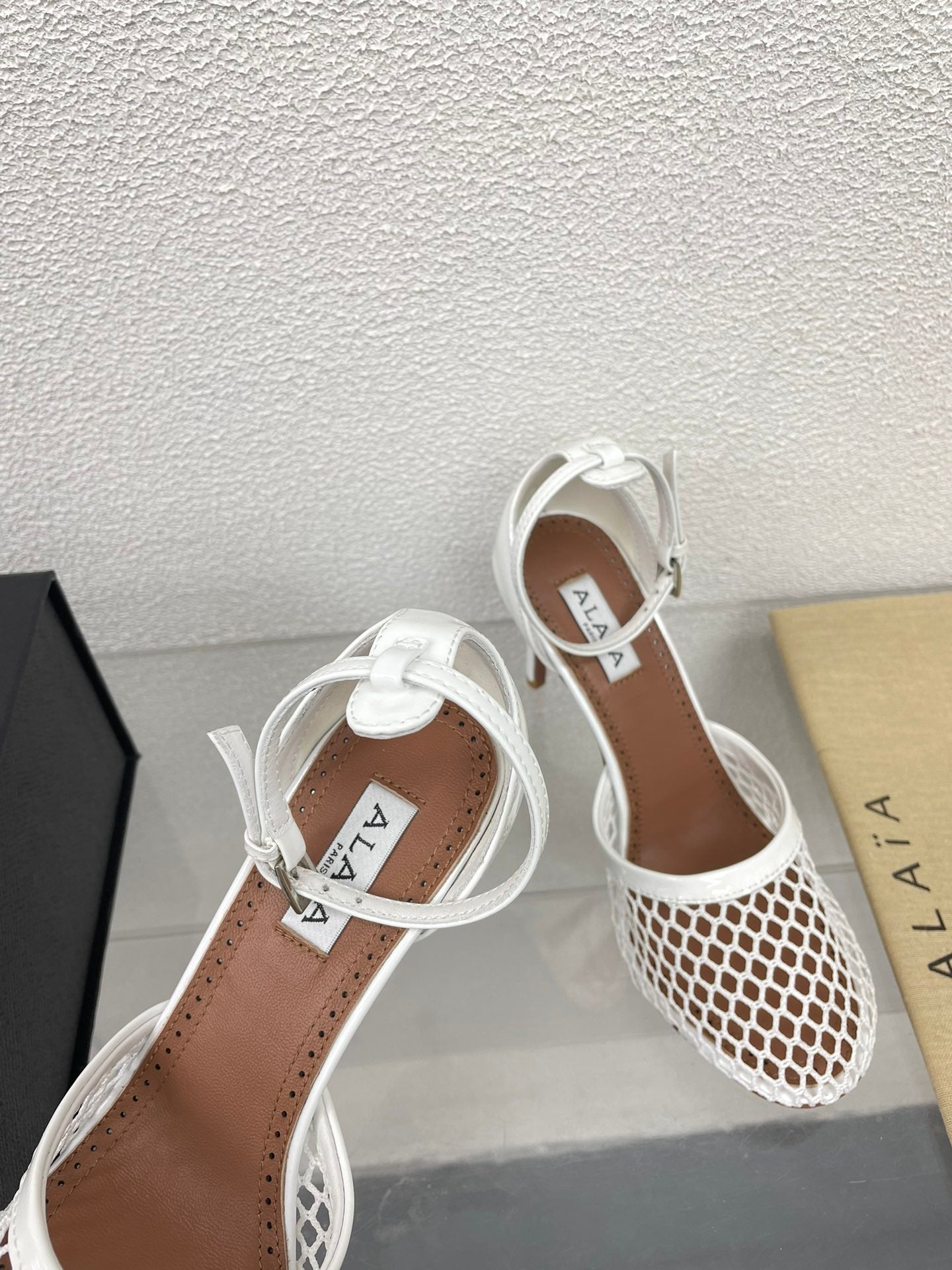 ALAIA HIGH FISHNET 9 CM PUMPS IN WHITE MESH - 34