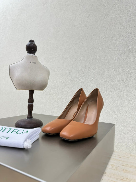 KNOT HIGH PUMP IN BRONZE BROWN AND GOLD METAL HEEL 9 CM - 34
