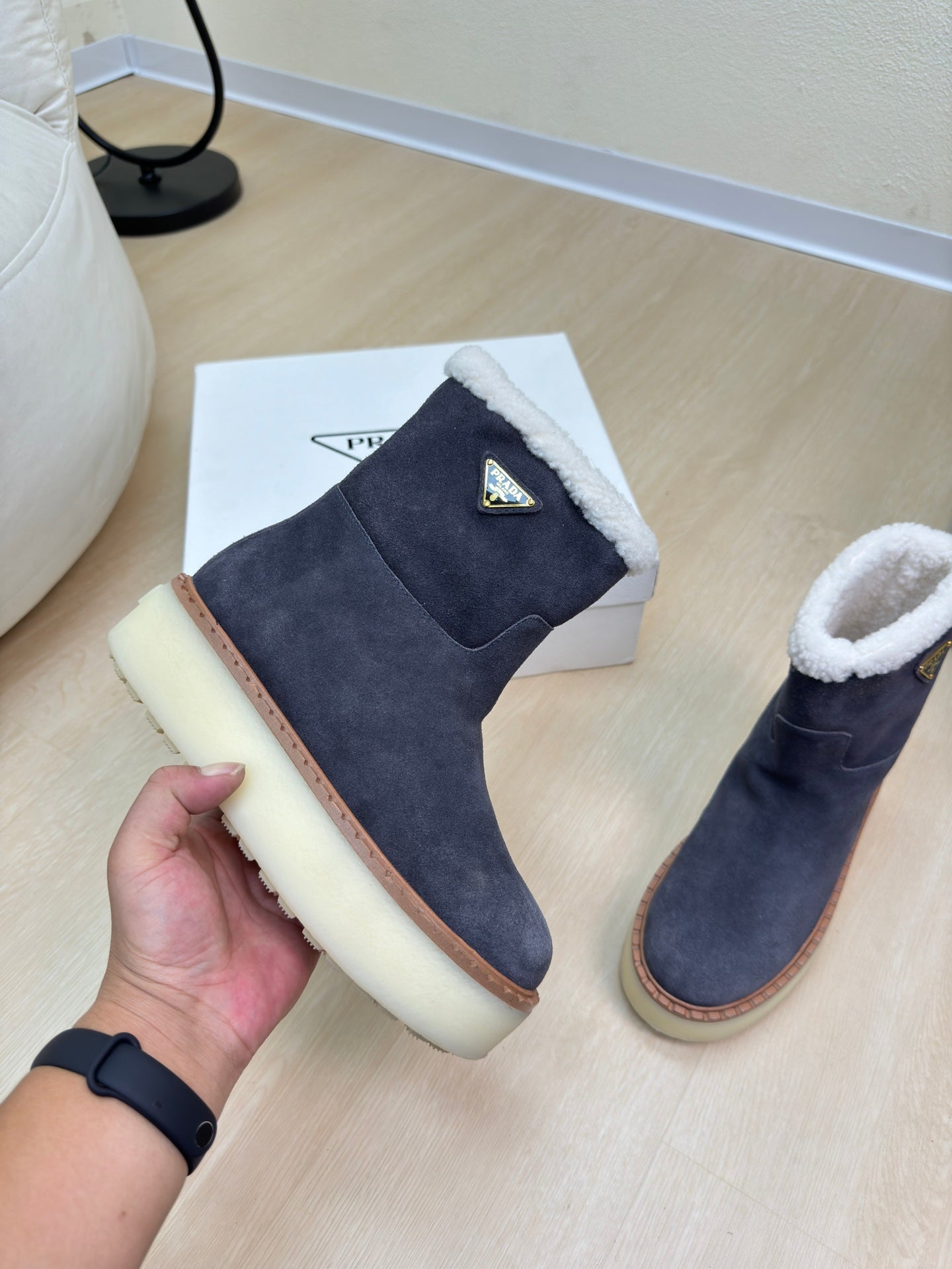 SUEDE BOOTS SLATE GRAY WITH SHEARLING LINING AND RUBBER FLATFORM SOLE - 35