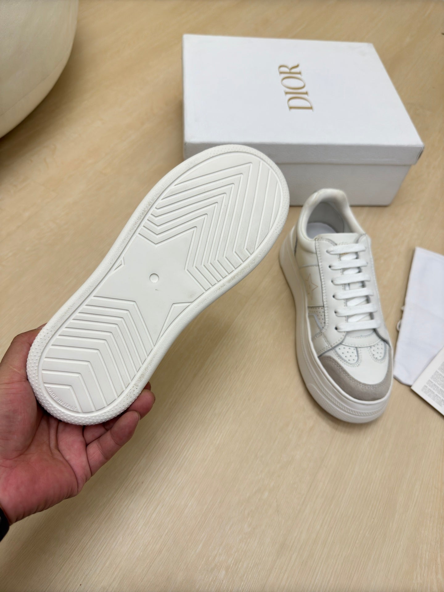 STAR PLATFORM SNEAKER IN WHITE CALFSKIN AND SUEDE - 35