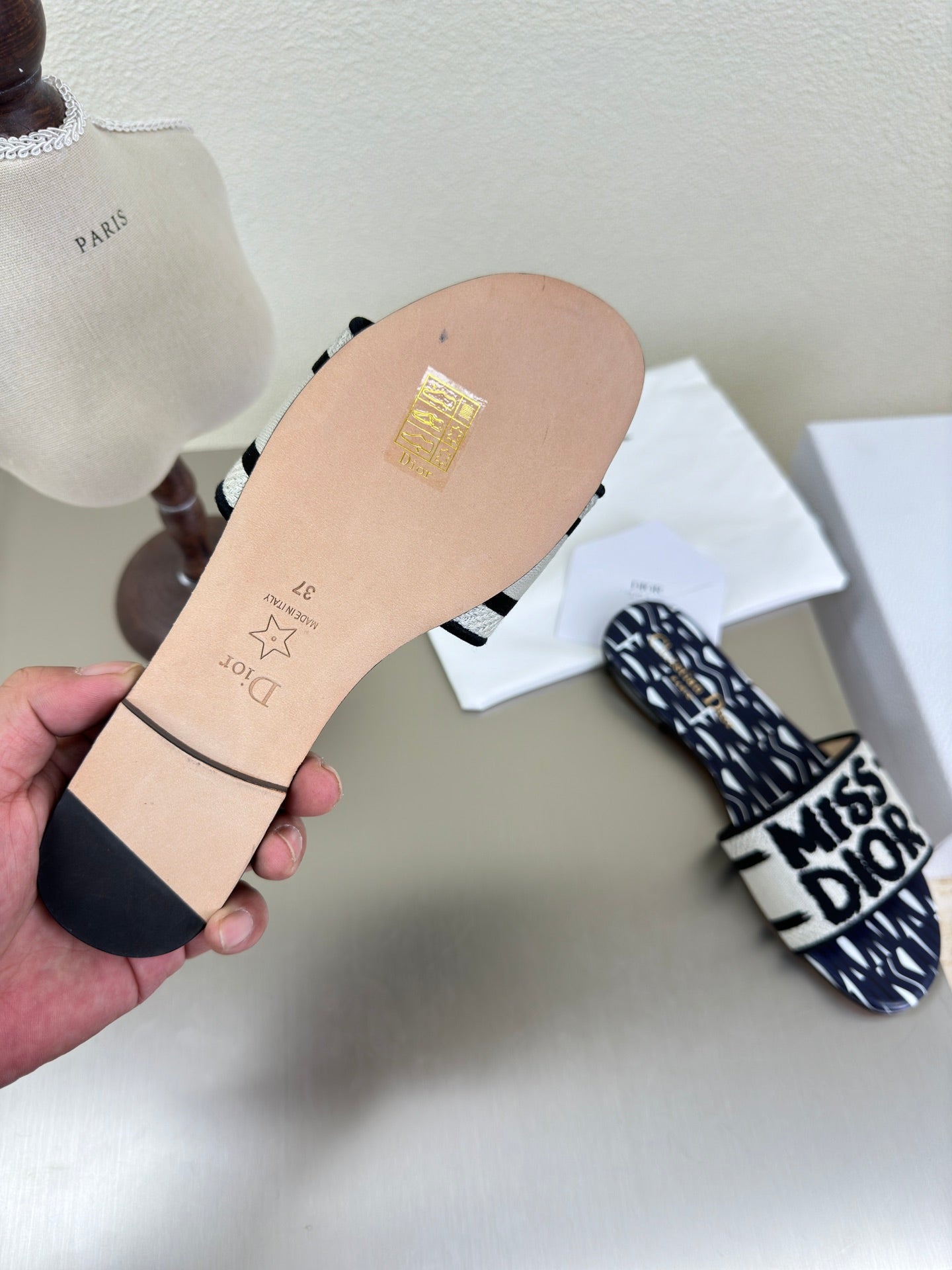 DWAY SLIDE EMBROIDERED COTTON AND NAVY BLUE MISS DIOR ALLOVER MOTIF - 34